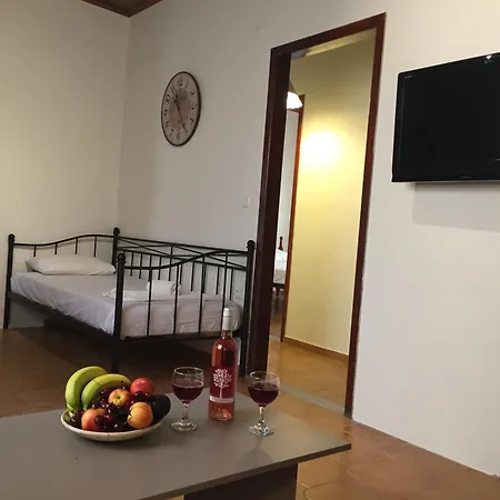Yolo Apartament Skiathos